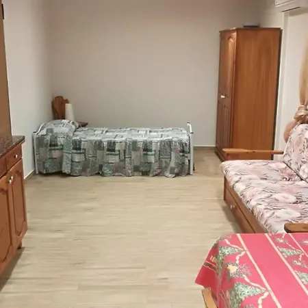 Annareddra Lägenhet Villaggio Le Rocelle
